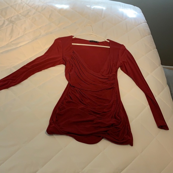 Tops - Burgundy low cut long sleeve shirt